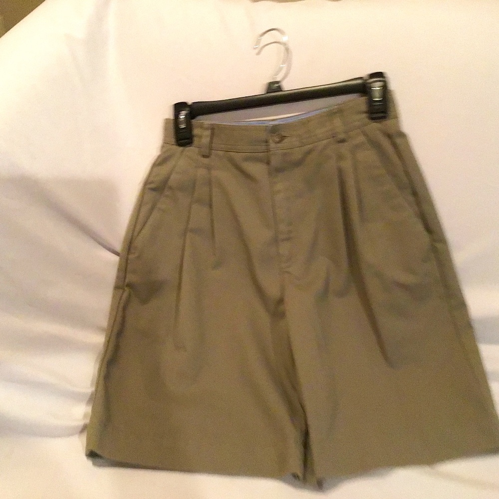 Liz Claiborne Liz Sport All Cotton Bermuda Short Khaki Green  4